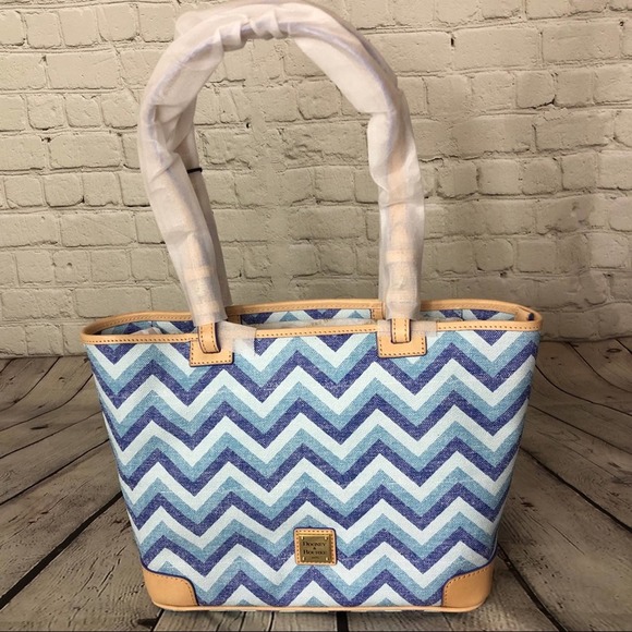 Dooney & Bourke Small Leisure Shopper Blue Chevron - Picture 2 of 16